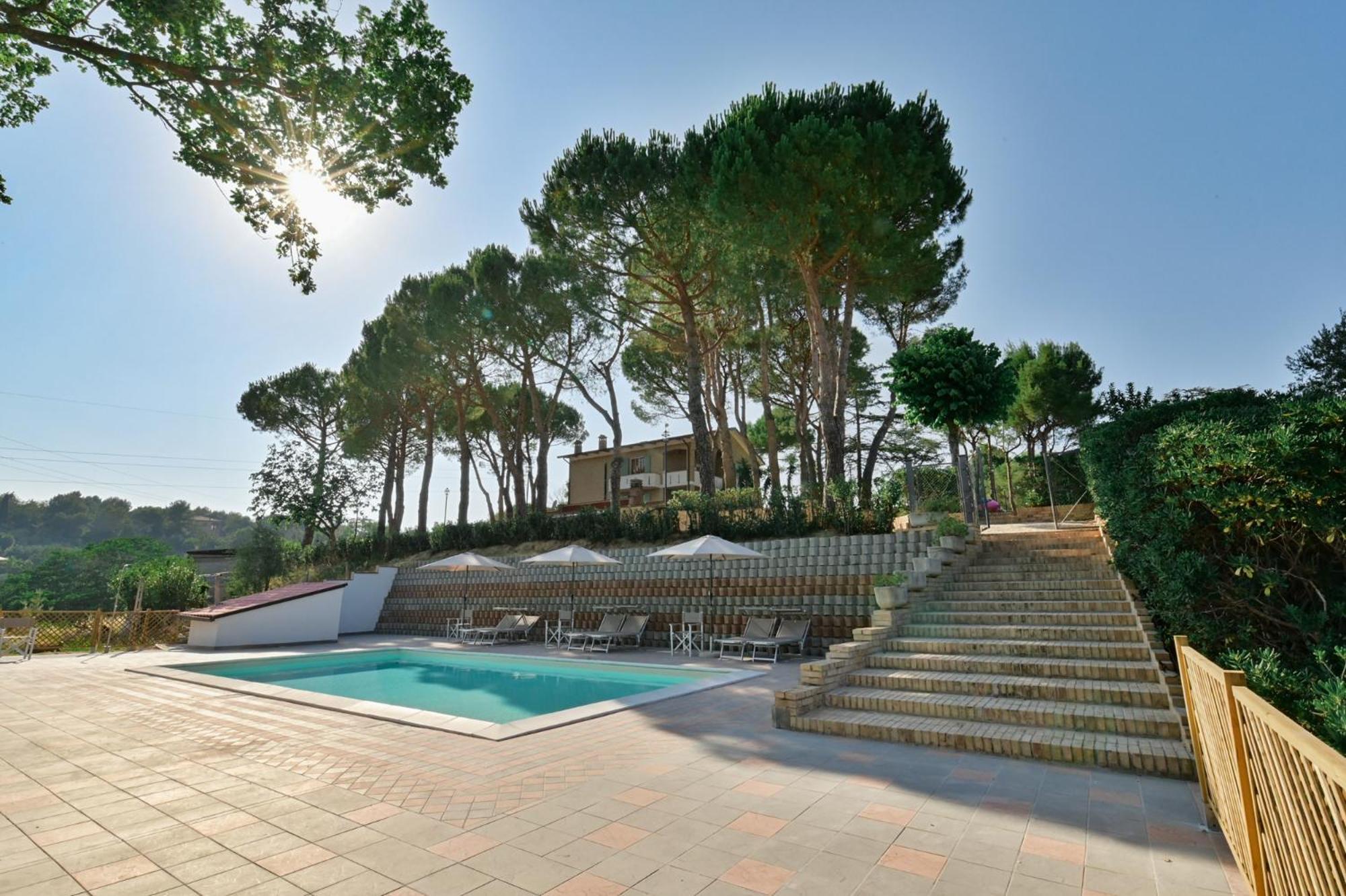 Villa Lucilla - B&B Rooms And Pool Potenza Picena Exterior foto